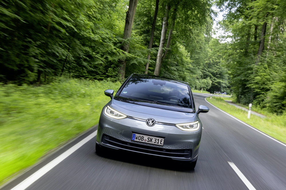 Volkswagen rozpoczyna sadzenie ośmiu hektarów lasów w Polsce	