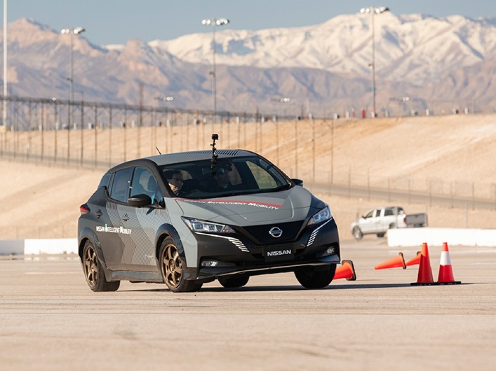 Nissan LEAF będzie miał napęd na cztery koła