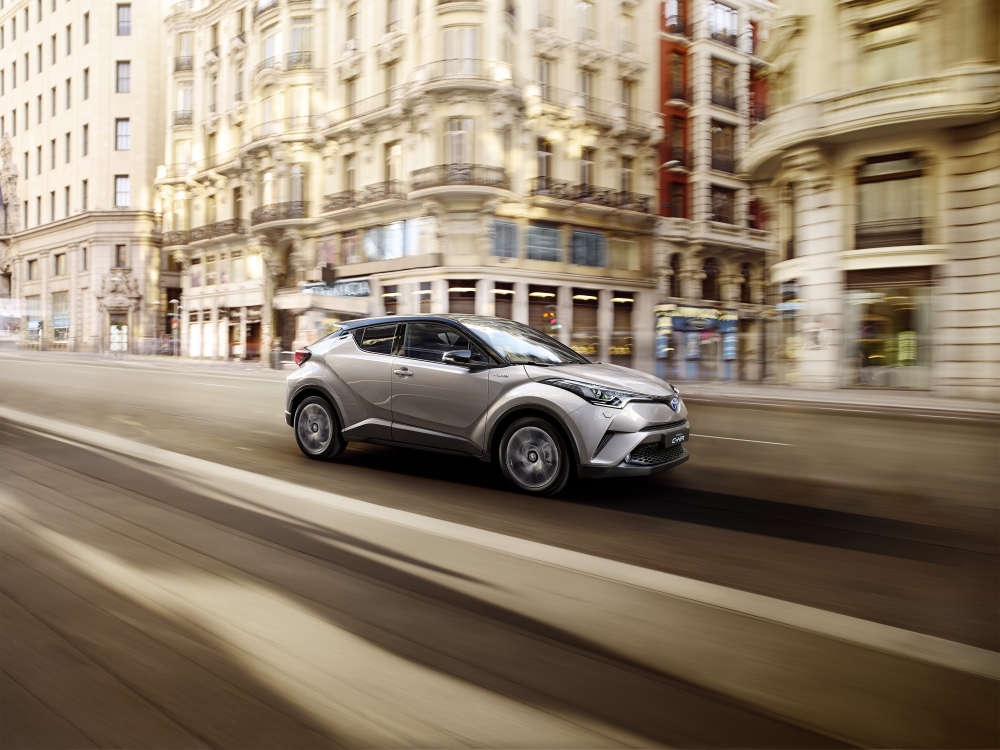 Toyota CHR nowy stopień wyrafinowania