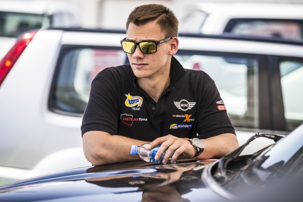 Martin Kaczmarski wycofał się z Dakaru