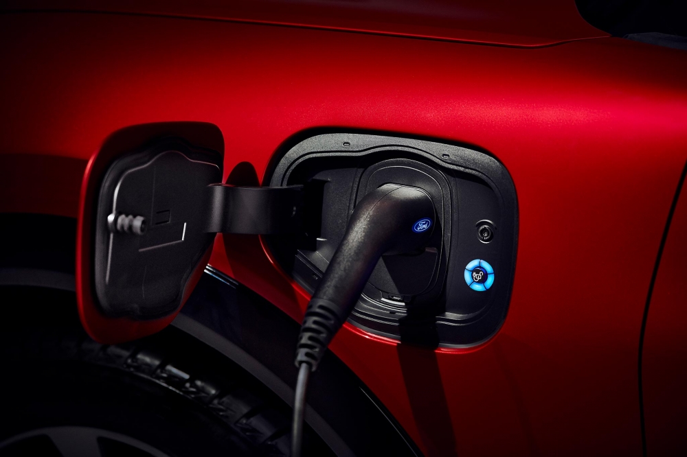 Ford zwiększa inwestycje w Solid Power, by wspólnie przyspieszyć rozwój technologii akumulatorów półprzewodnikowych